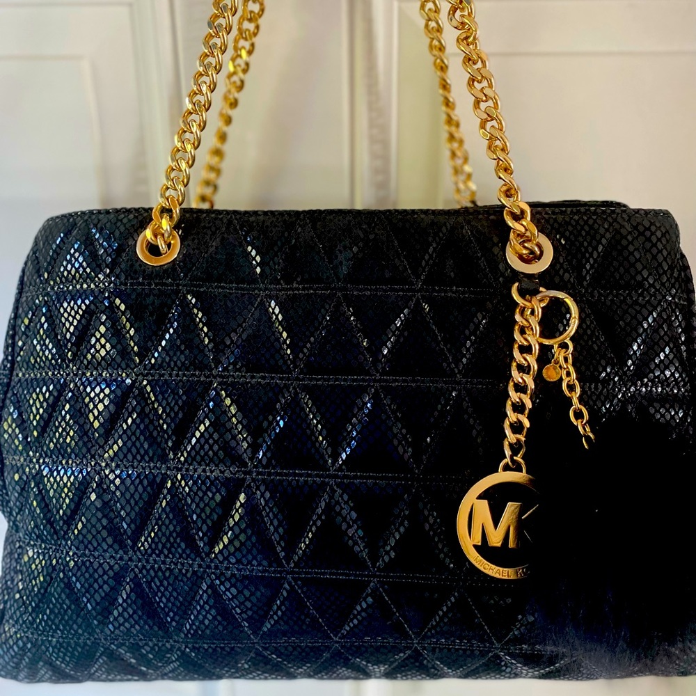 Michael Kors handbag with chain handle, matching wallet, poof accessory!